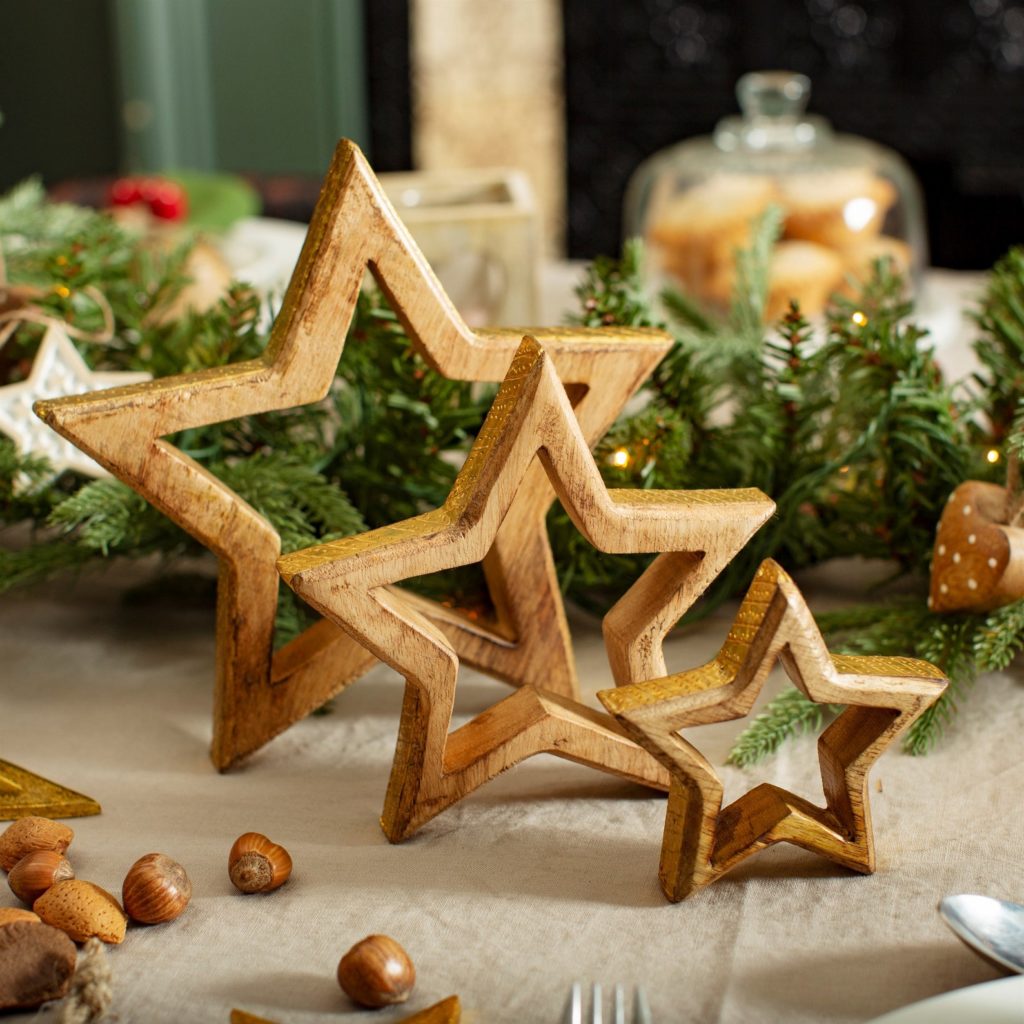 freestanding wooden stars