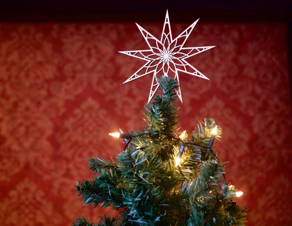 oak star tree topper